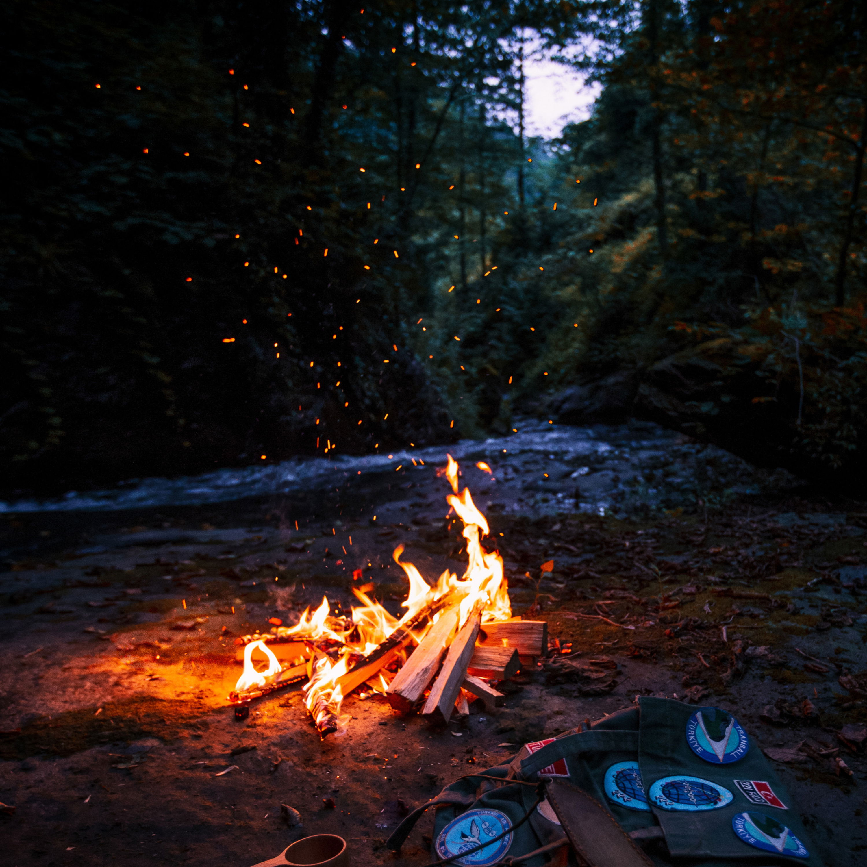 cover of episode Camping by the River: Crackling fire and river sounds